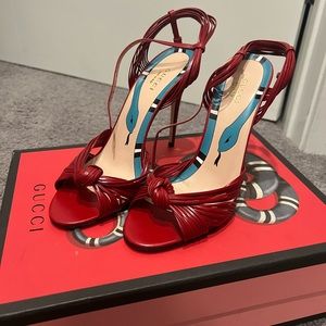 Gucci classic heels in red.. worn once